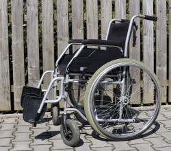 Mechanický invalidní vozík Meyra.