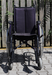 Mechanický invalidní vozík Meyra.