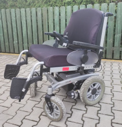 Invalidní vozík