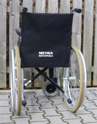 Mechanický invalidní vozík Meyra.