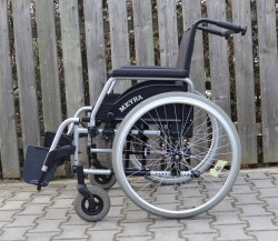 Mechanický invalidní vozík Meyra.