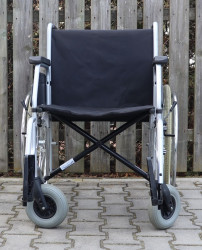Mechanický invalidní vozík Meyra.