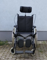 Mechanický invalidní vozík Meyra.