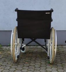 Mechanický invalidní vozík Meyra.