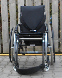 Mechanický invalidní vozík Meyra.