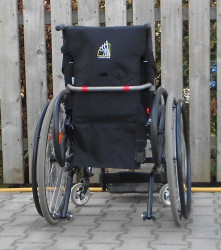 Mechanický invalidní vozík Meyra.