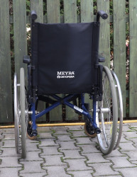 Mechanický invalidní vozík Meyra.