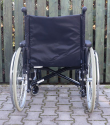 Mechanický invalidní vozík Meyra.
