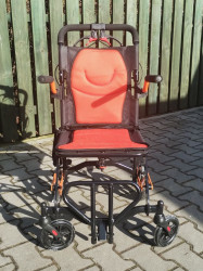 Invalidní vozík