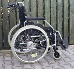 Mechanický invalidní vozík Meyra.