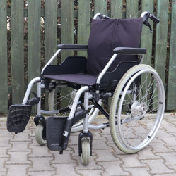 Mechanický invalidní vozík Meyra.