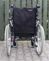 Mechanický invalidní vozík Meyra.
