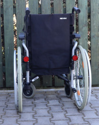 Mechanický invalidní vozík Meyra.