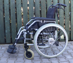 Mechanický invalidní vozík Meyra.