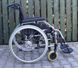 Mechanický invalidní vozík Meyra.