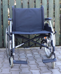 Mechanický invalidní vozík Meyra.