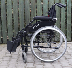 Invalidní vozík