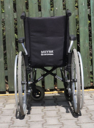 Invalidní vozík