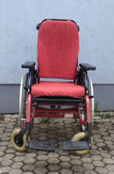 Invalidní vozík