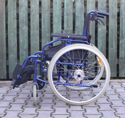Invalidní vozík