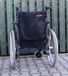 Invalidní vozík