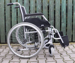 Invalidní vozík