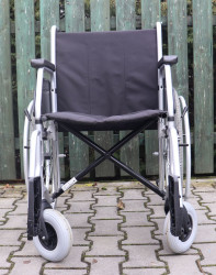 Invalidní vozík
