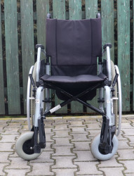 Invalidní vozík