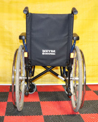 Invalidní vozík