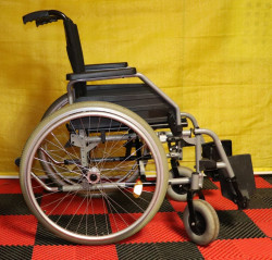 Invalidní vozík