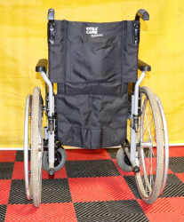 Invalidní vozík