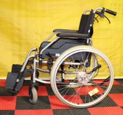 Invalidní vozík