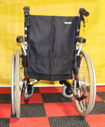 Invalidní vozík