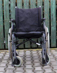 Invalidní vozík