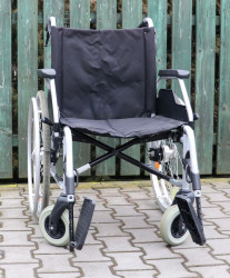 Invalidní vozík