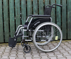 Invalidní vozík