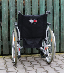 Invalidní vozík