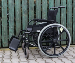 Invalidní vozík