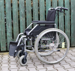 Invalidní vozík