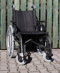 Invalidní vozík
