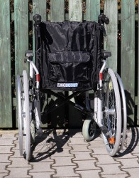 Invalidní vozík