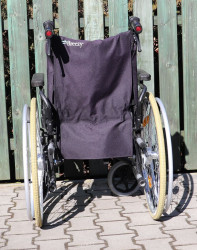 Invalidní vozík