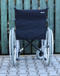 Invalidní vozík