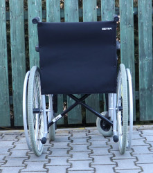 Invalidní vozík