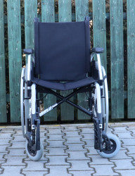Invalidní vozík