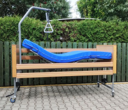 Polohovací  lůžko