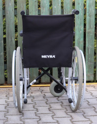 Invalidní vozík