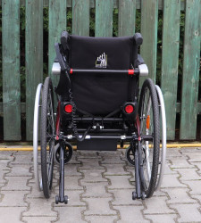 Invalidní vozík